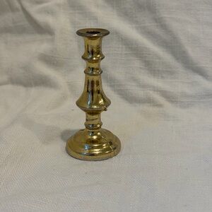 One Brass Candle Stick Made In England 756203 2.75in Tall
